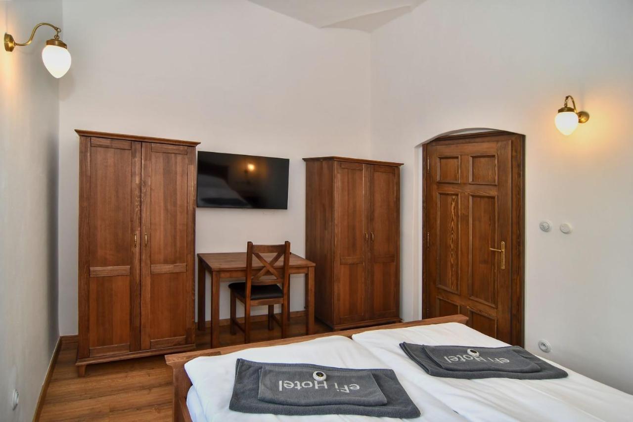 Zamek Racice Hotell Exteriör bild
