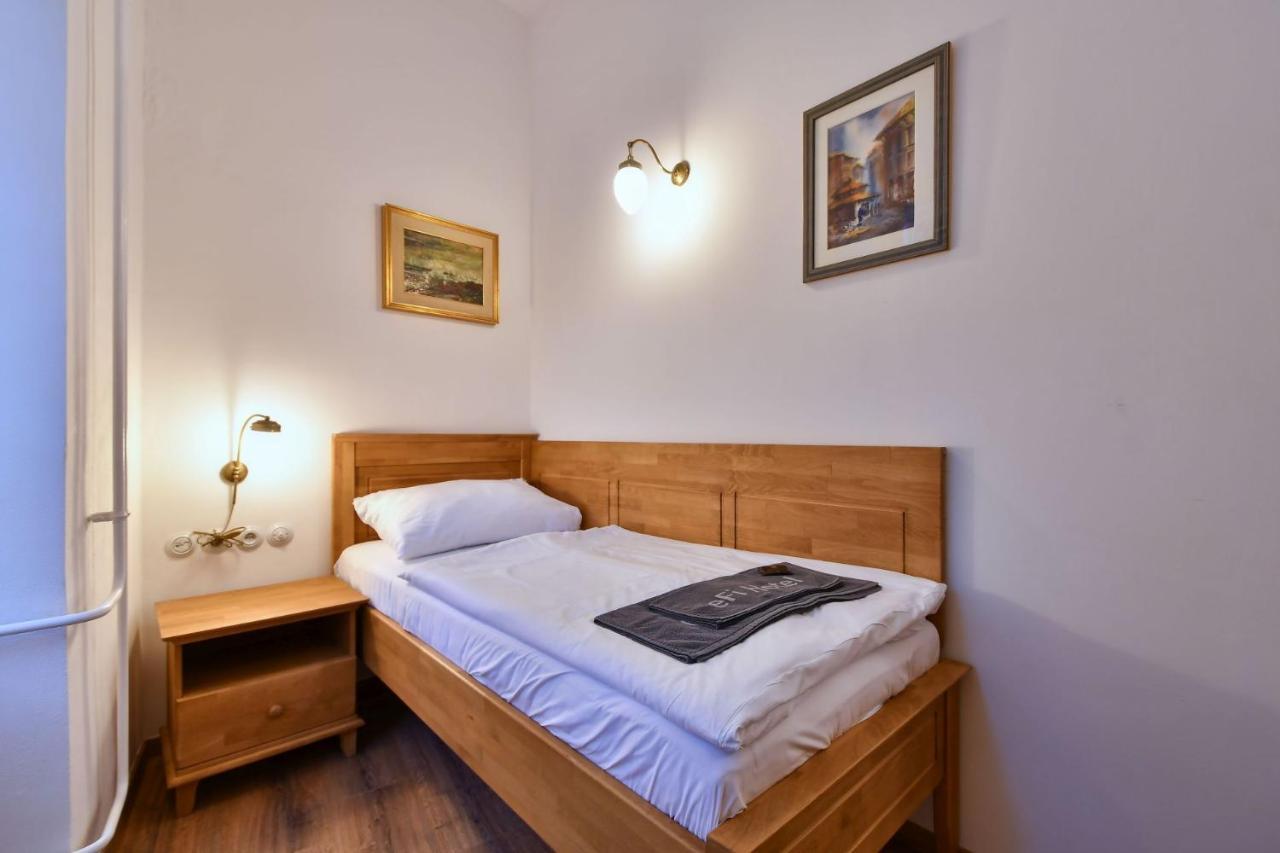 Zamek Racice Hotell Exteriör bild
