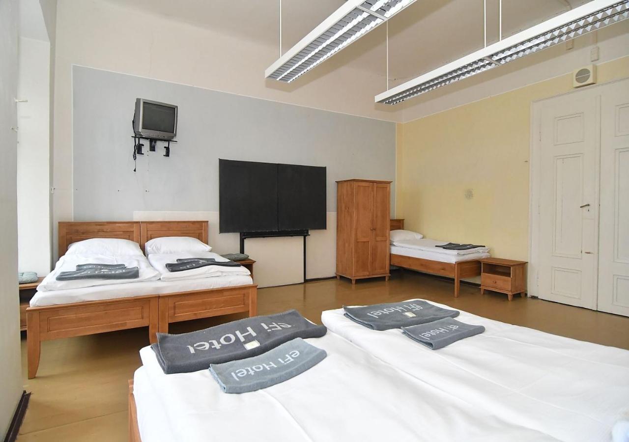Zamek Racice Hotell Exteriör bild