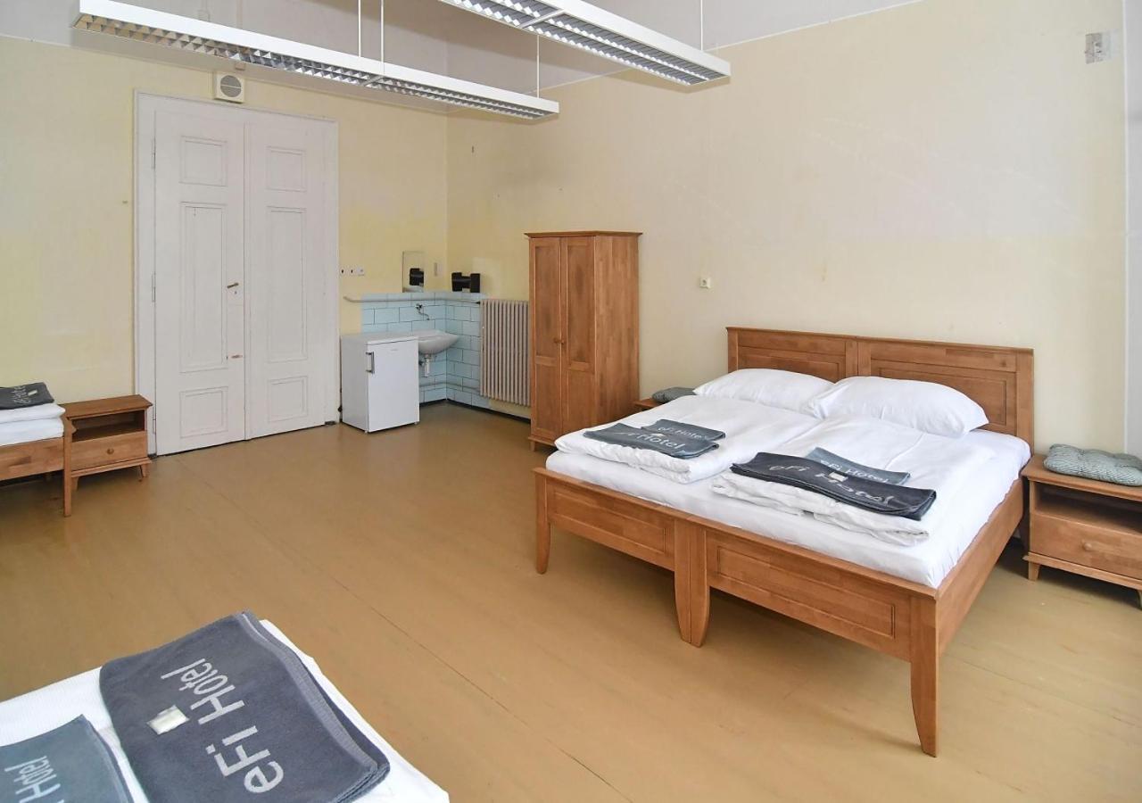 Zamek Racice Hotell Exteriör bild